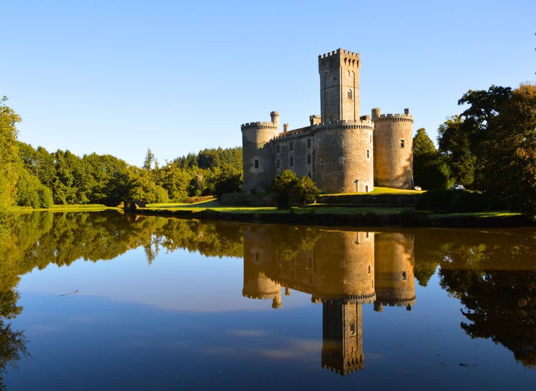 chateau-de-montbrun-dournazac